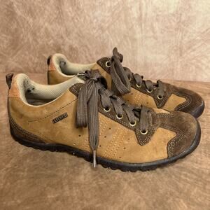 Skechers USA Low Cut Lace Up Sneakers Loafers Shoes Brown Suede Leather Two Tone